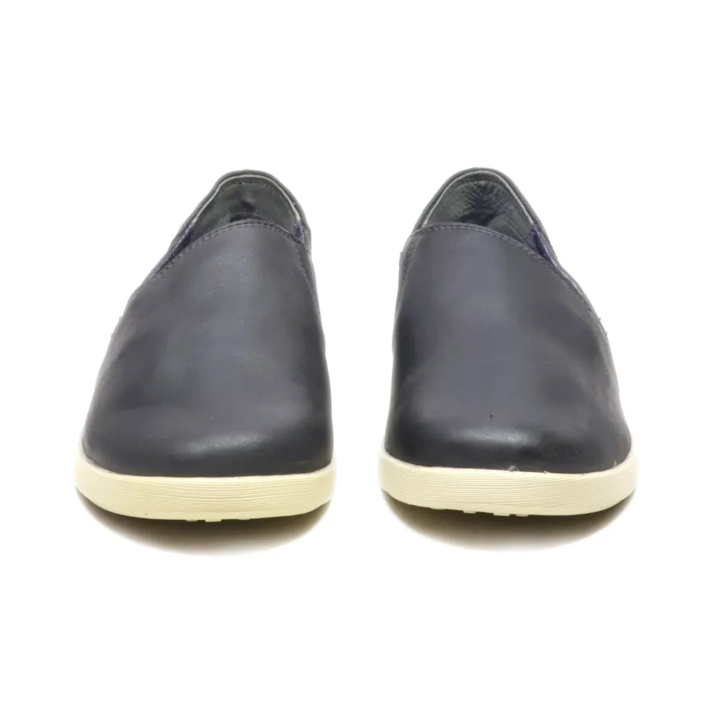 Chaco Inoia Low-Top Sneakers Leather Black Colour For Women