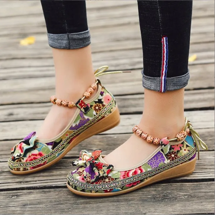 Ivyshape | Beaded Woven Embroidered Lace Old Beijing Cloth Shoes