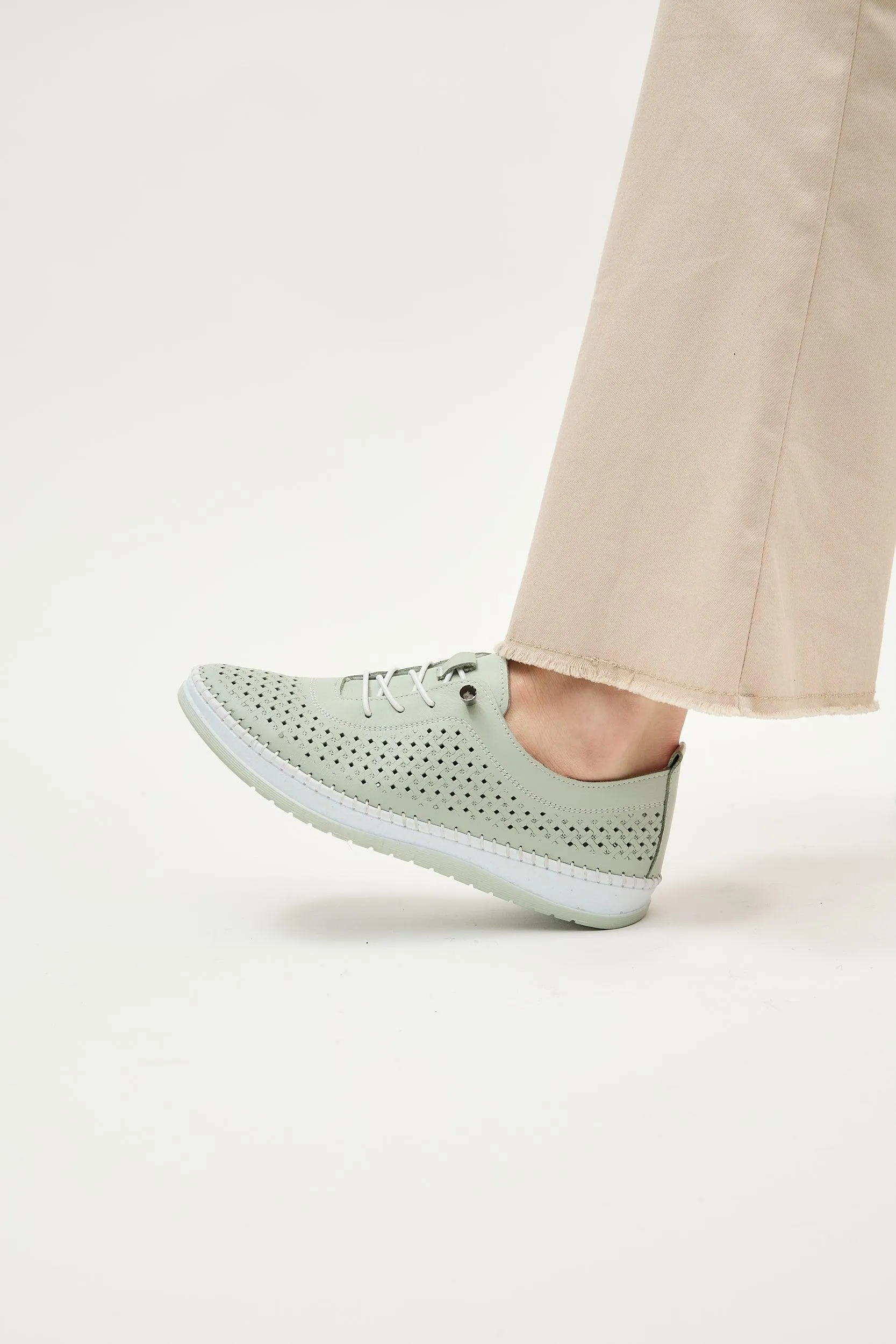 Shoella Mint