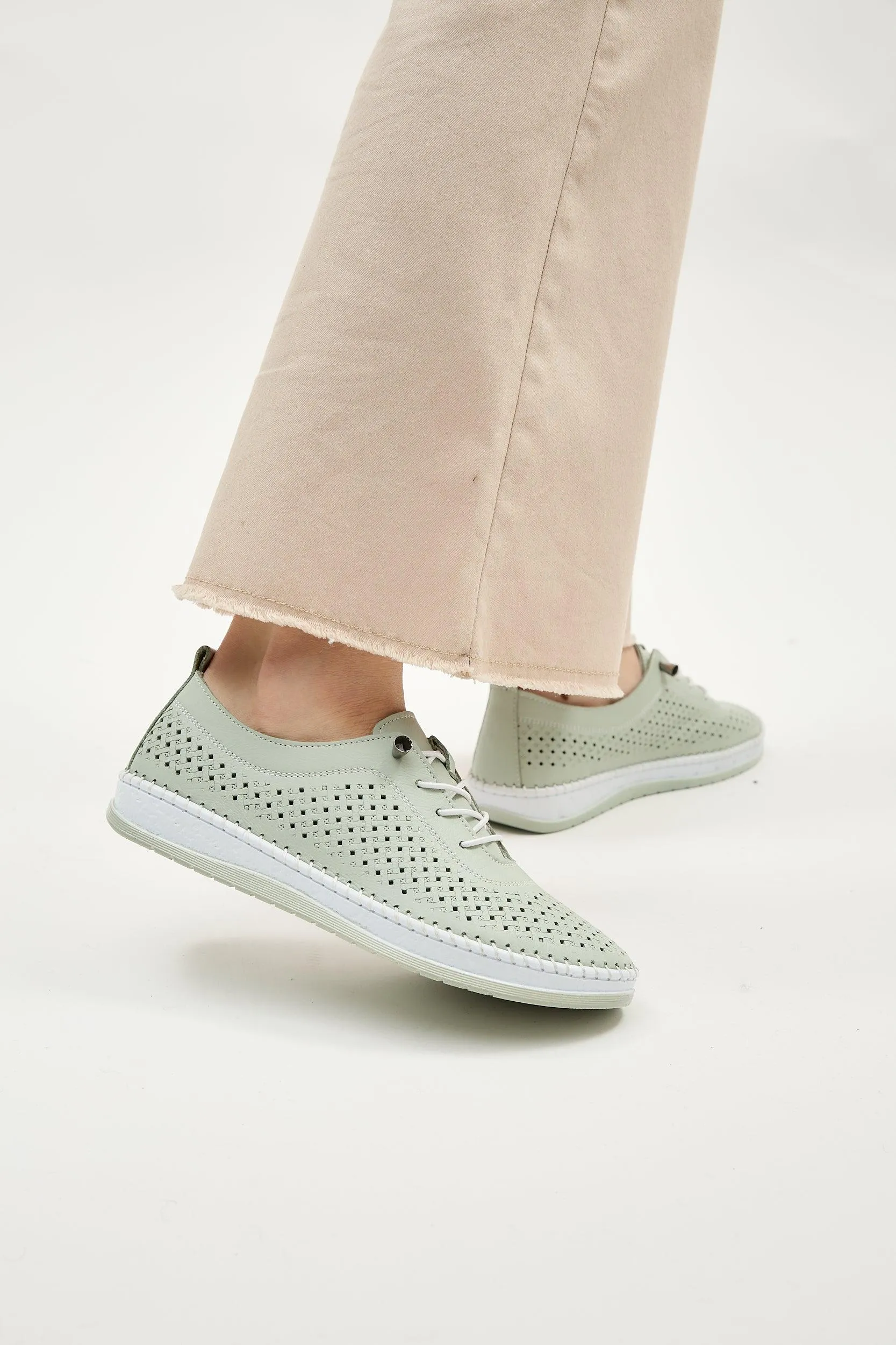 Shoella Mint