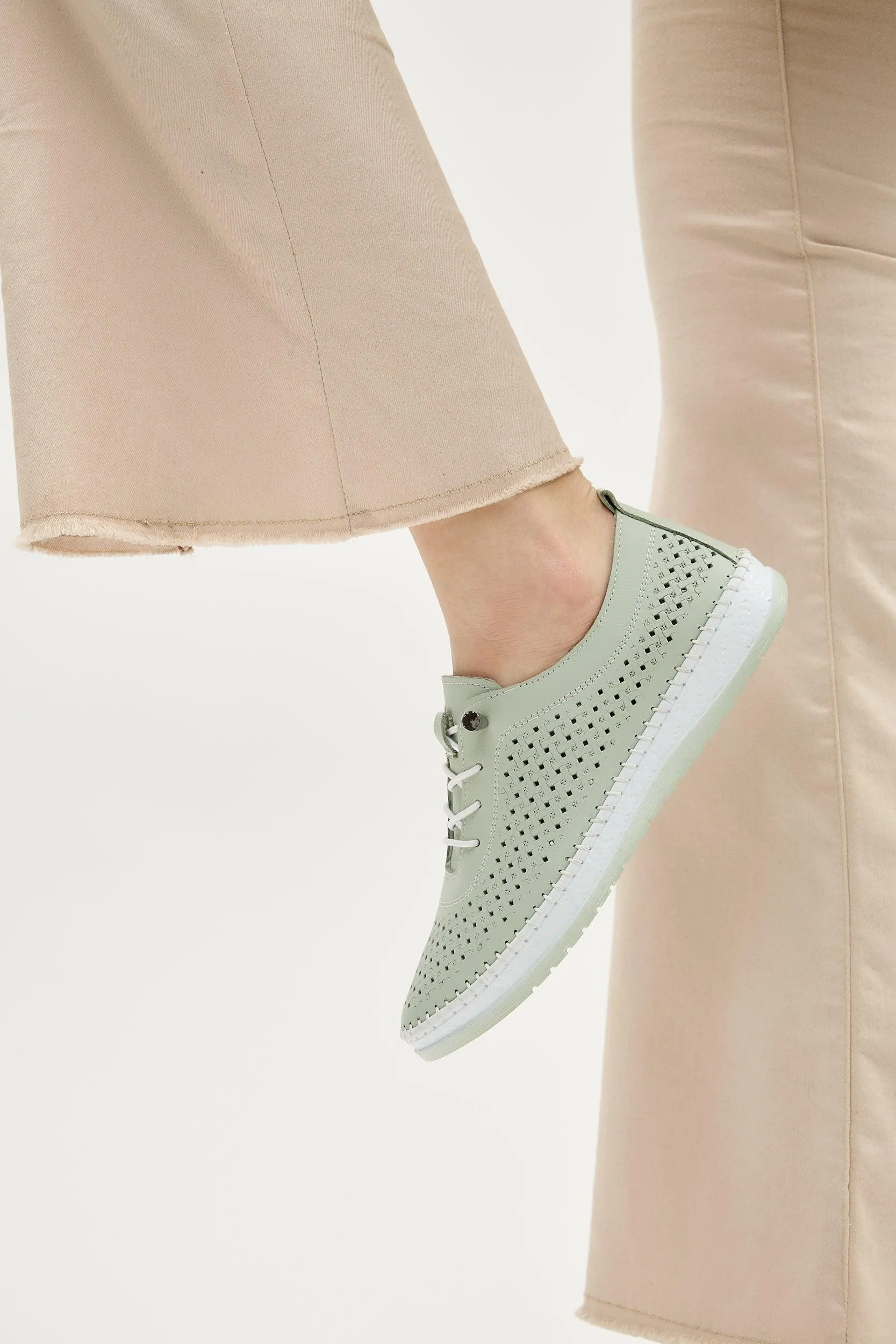 Shoella Mint
