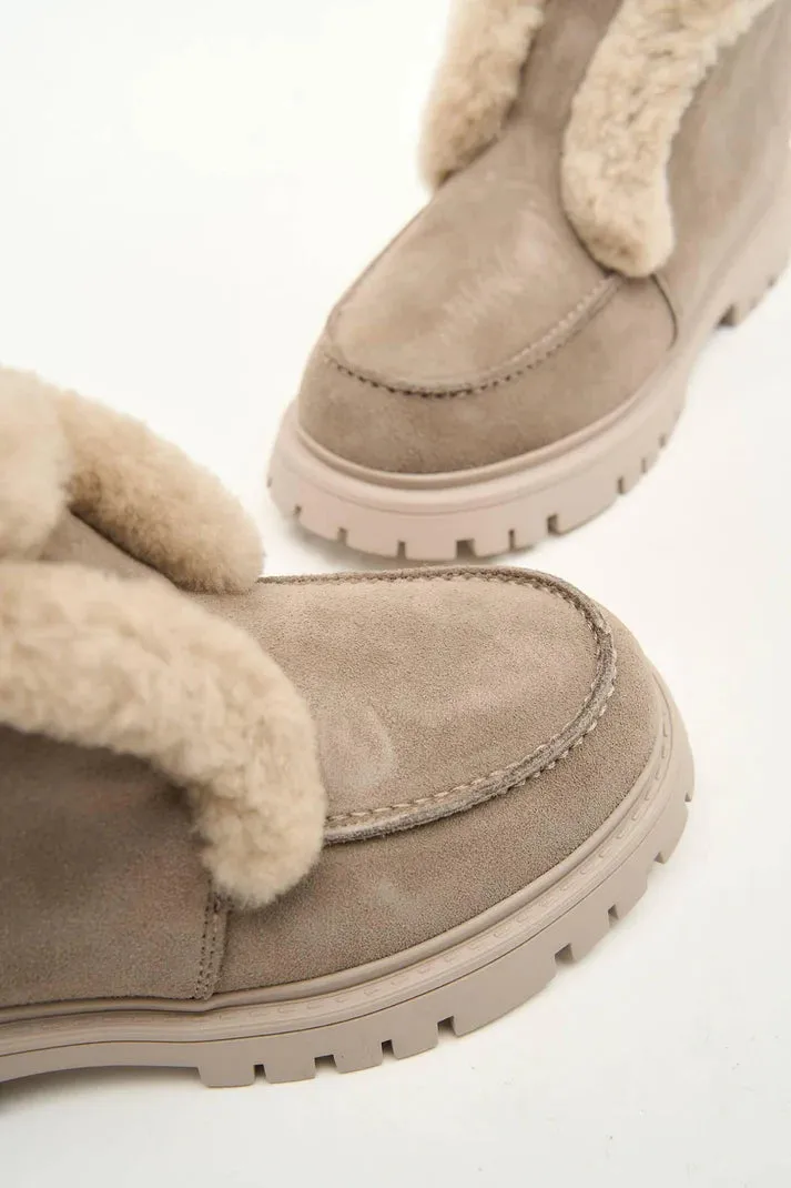 Vail Beige   Nestle Beige